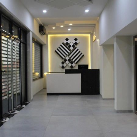 Ixoras Hotel Kinshasa Extérieur photo