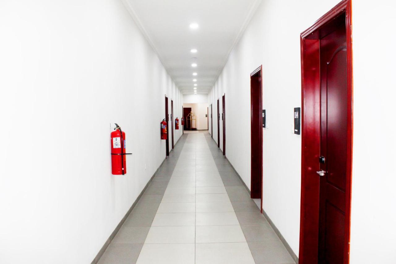 Ixoras Hotel Kinshasa Extérieur photo