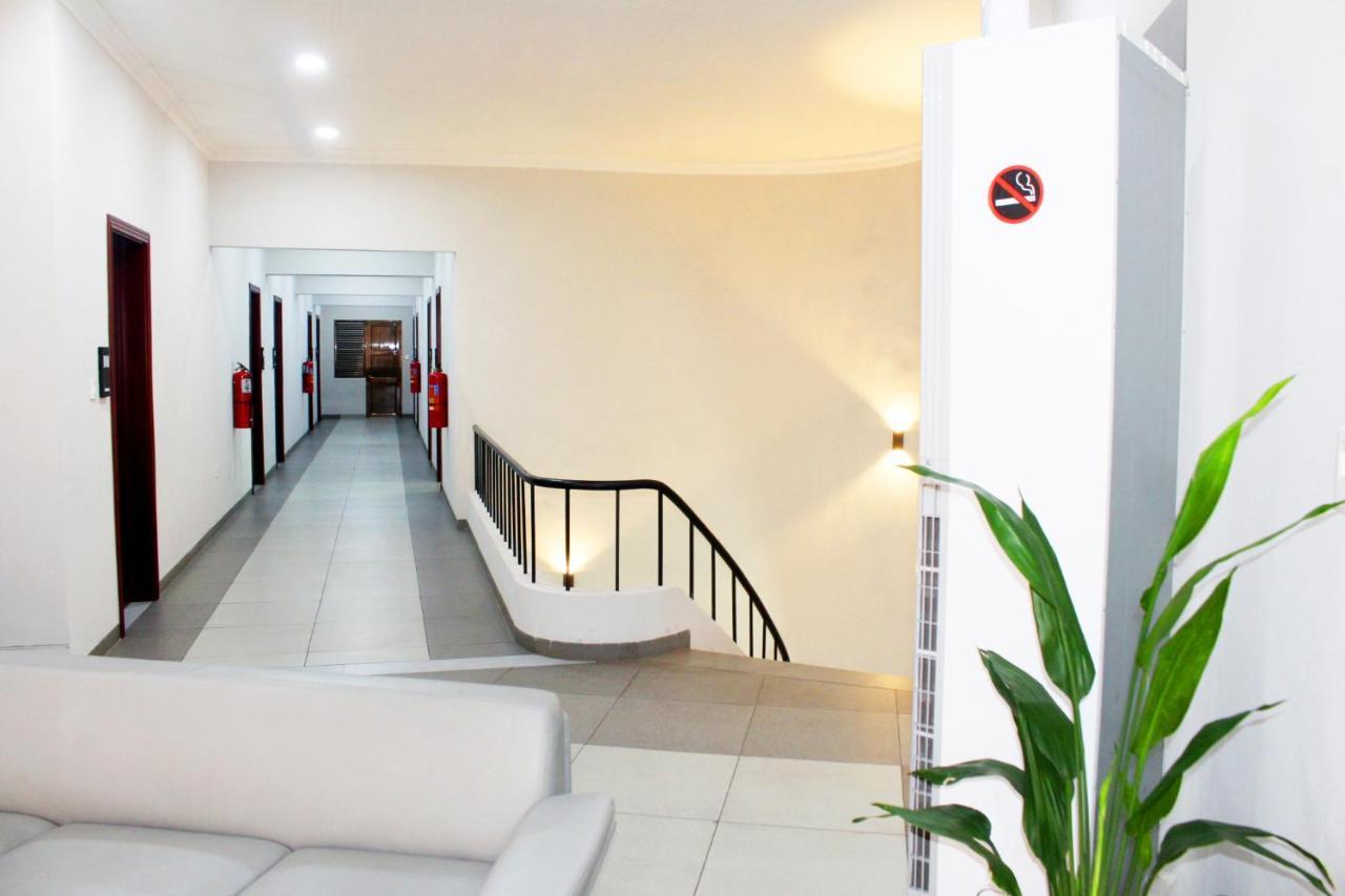 Ixoras Hotel Kinshasa Extérieur photo